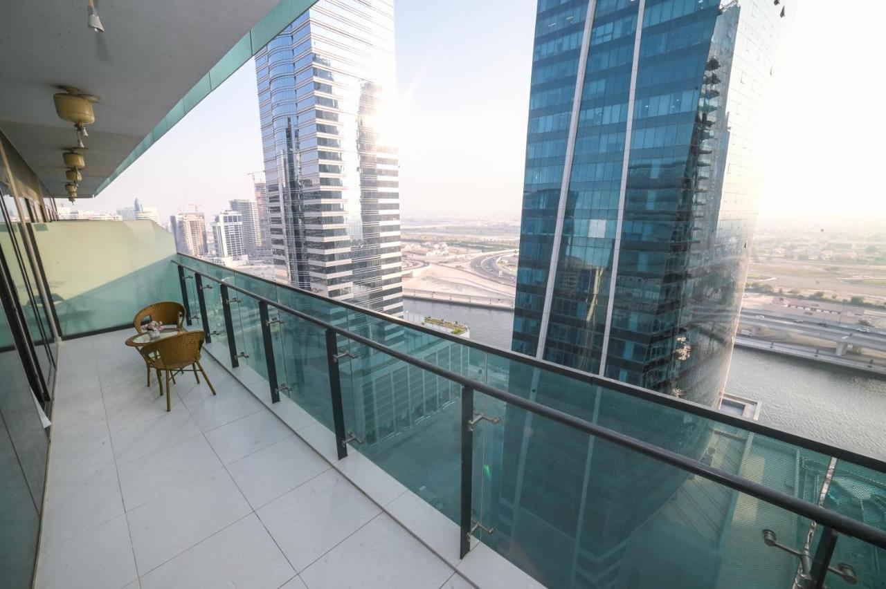 1Bhk With Canal View Damac Merano Business Bay Dubái Exterior foto
